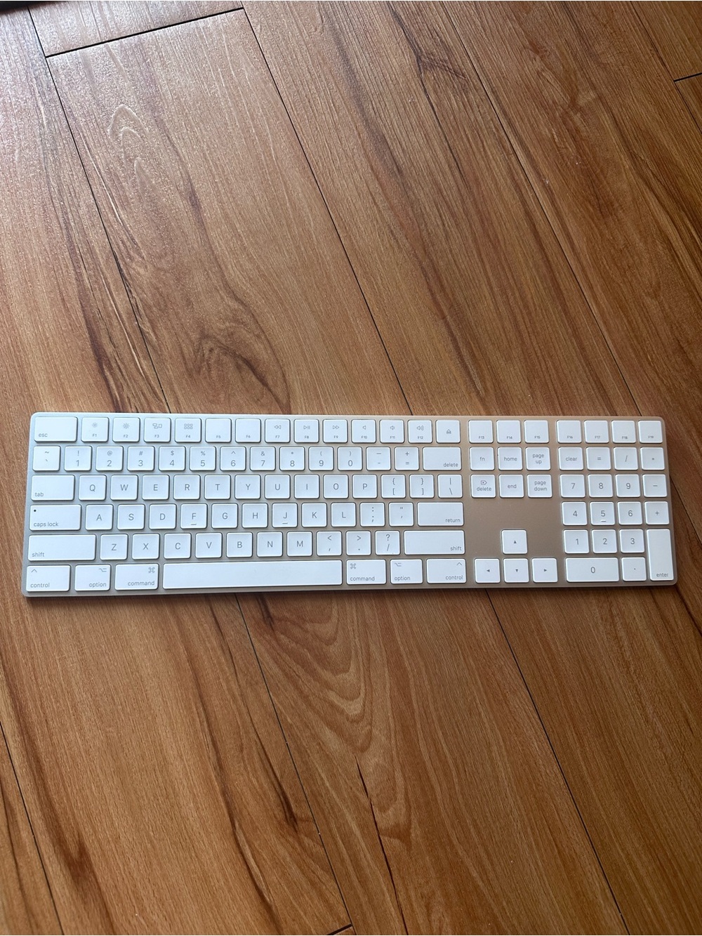 Apple Silver Aluminum Wireless Magic Keyboard with Numeric Keypad and White Keys